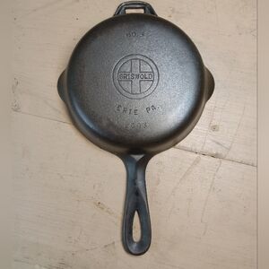 Griswold 2503  #3 cast iron skillet